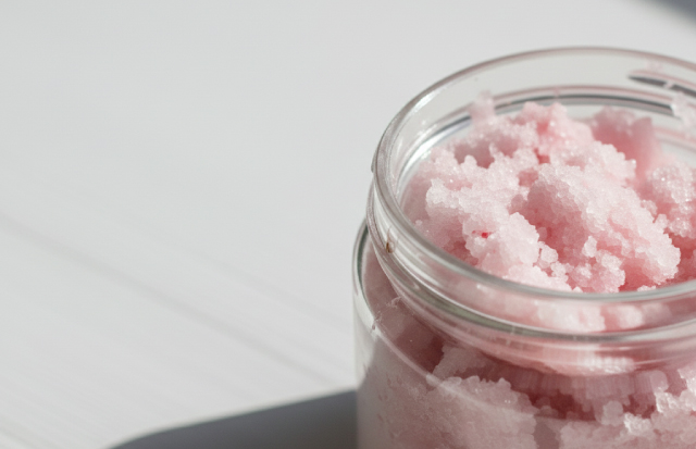 湿気を吸って固まったバスソルト